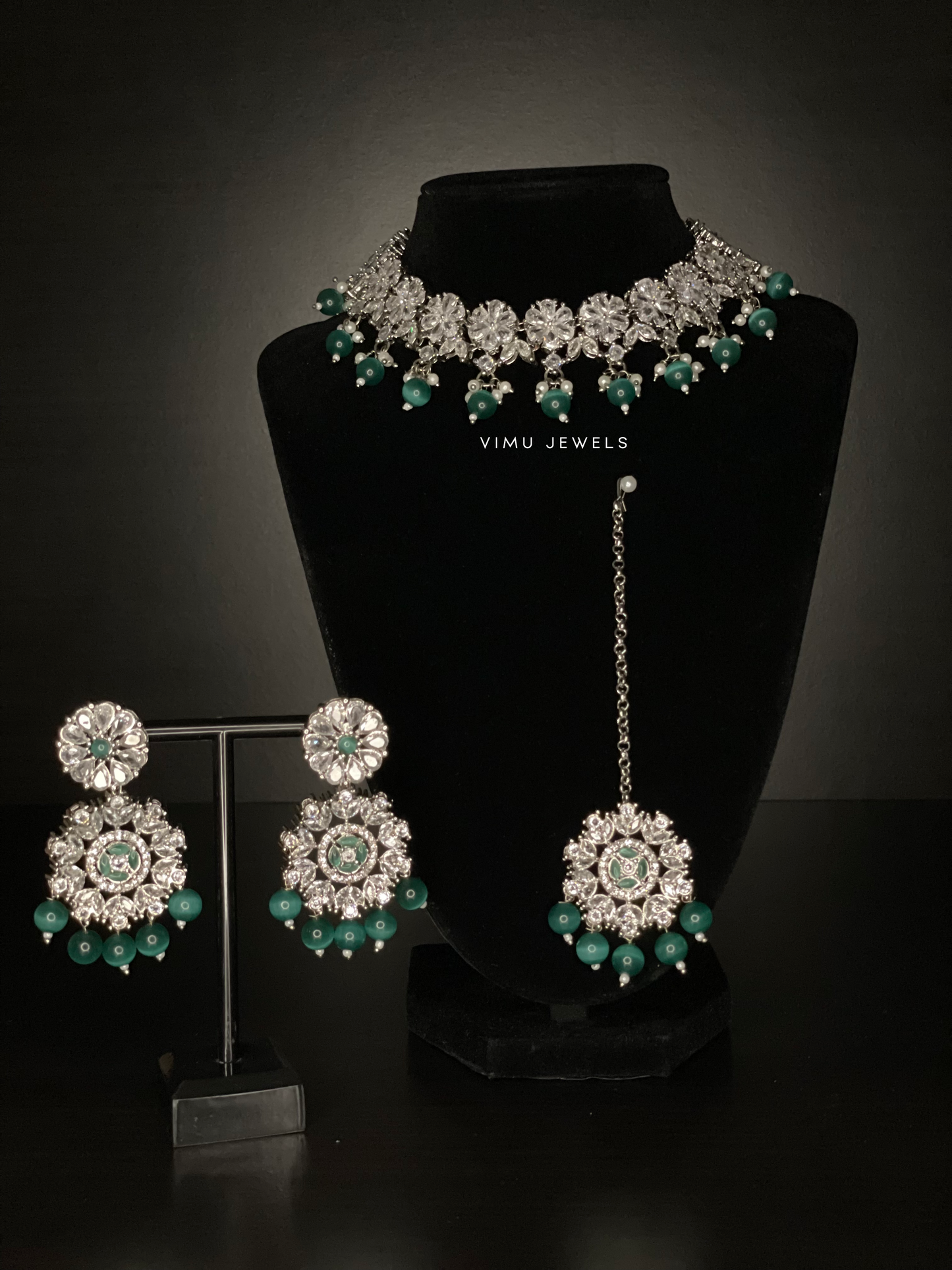 Neela Set