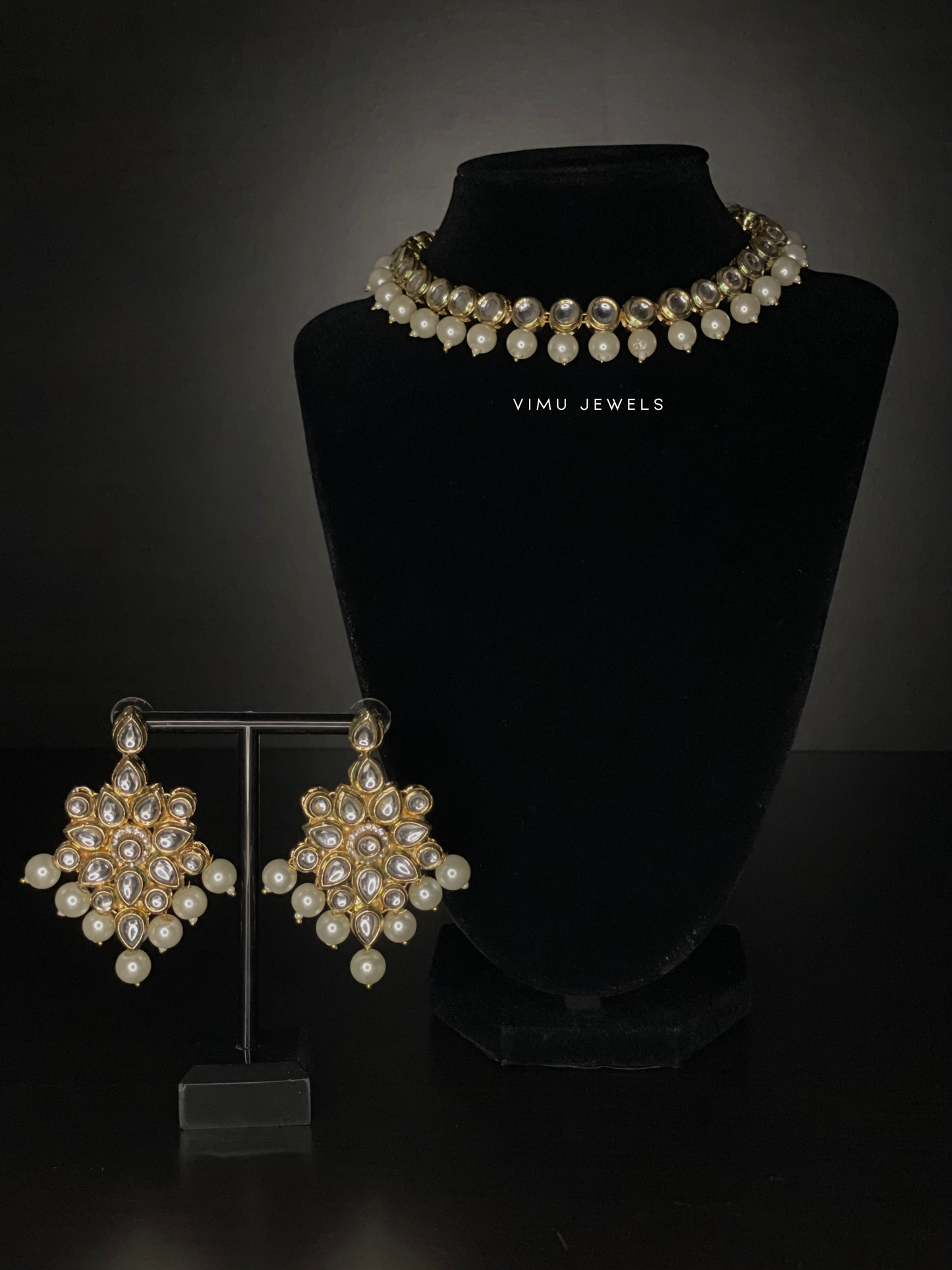 Taj Set