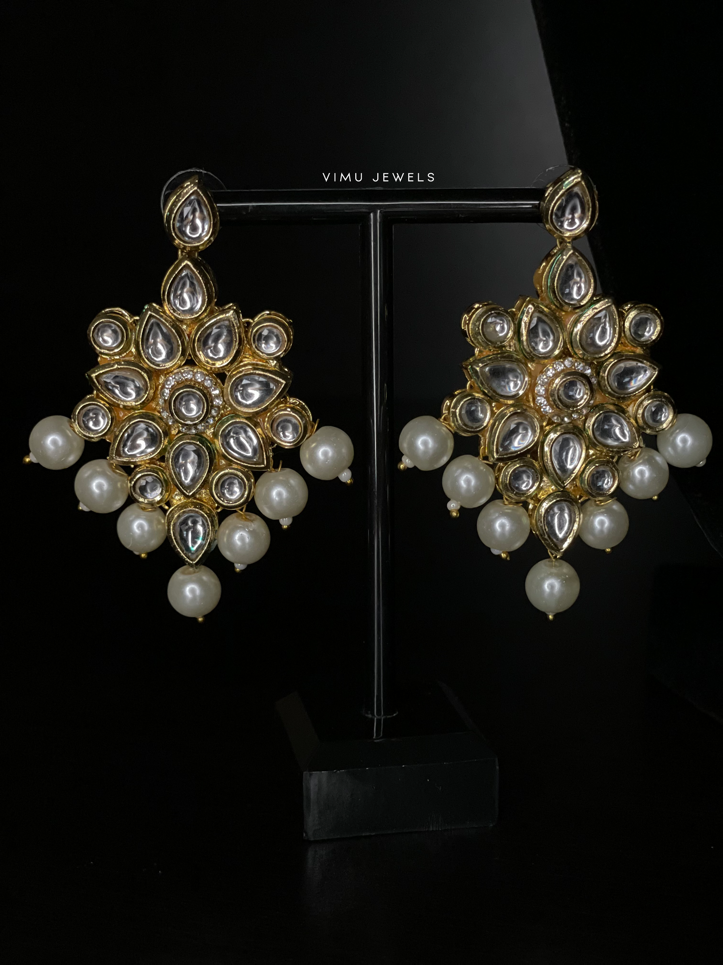 Taj Set